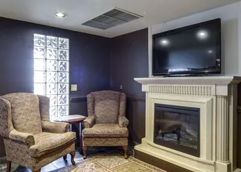 Monte Carlo Inn Oakville Suites hotel thumbnail 7