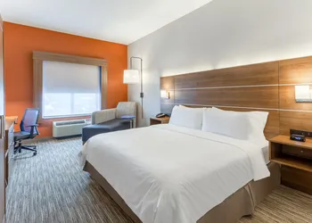 Holiday Inn Express & Suites O'Fallon/Shiloh by IHG hotel thumbnail 4