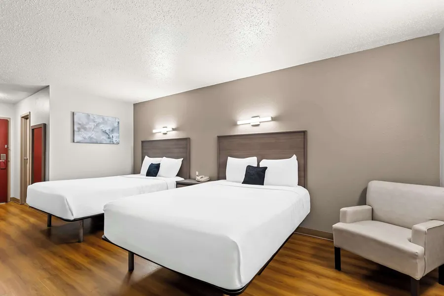 Red Lion Inn & Suites Pontoon Beach hotel detail image 6