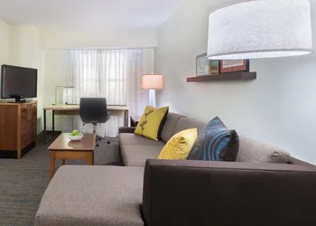 Residence Inn by Marriott St Louis Downtown hotel thumbnail 4
