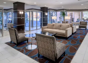 Embassy Suites by Hilton St. Louis Airport hotel thumbnail 8