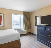 Extended Stay America Select Suites - St. Louis - Airport - Central hotel detail image 4