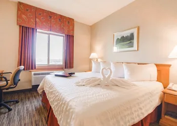 Humphry Inn & Suites hotel thumbnail 3