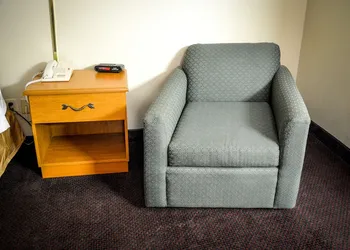 Travelodge by Wyndham St. Louis hotel thumbnail 4