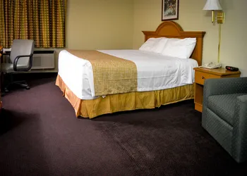 Travelodge by Wyndham St. Louis hotel thumbnail 5