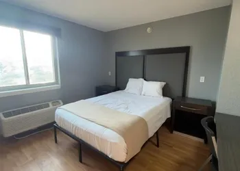 Welcome Suites Hazelwood hotel thumbnail 7