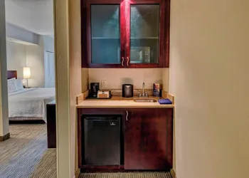 SpringHill Suites by Marriott Naples hotel thumbnail 5