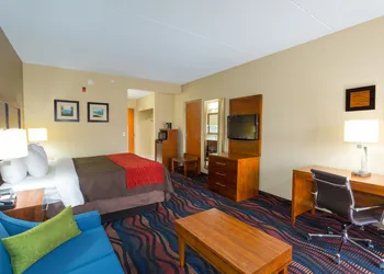 Baymont by Wyndham Bonita Springs Naples North hotel thumbnail 3