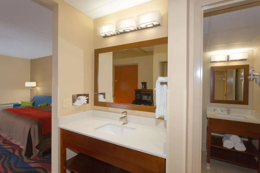 Baymont by Wyndham Bonita Springs Naples North hotel detail image 6