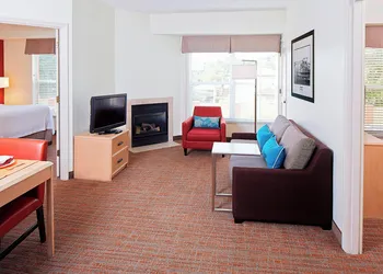 Residence Inn by Marriott Naples hotel thumbnail 5