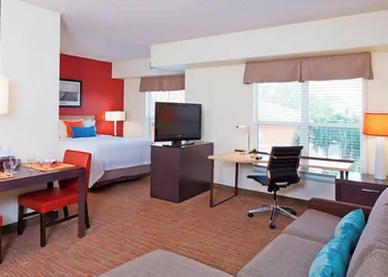 Residence Inn by Marriott Naples hotel thumbnail 7