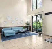 La Quinta Inn & Suites by Wyndham Bonita Springs Naples N. hotel detail image 4