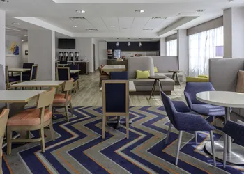 Hampton Inn Sarasota - I-75 Bee Ridge hotel thumbnail 2