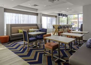 Hampton Inn Sarasota - I-75 Bee Ridge hotel thumbnail 3