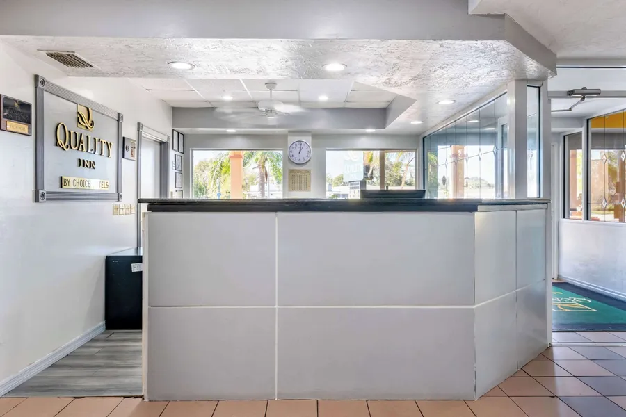 Quality Inn Sarasota North Near Lido Key Beach hotel detail image 2
