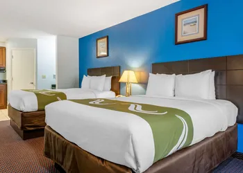 Quality Inn Sarasota North Near Lido Key Beach hotel thumbnail 4