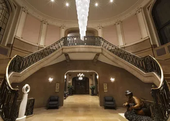 Fairmont Le Chateau Frontenac hotel thumbnail 2