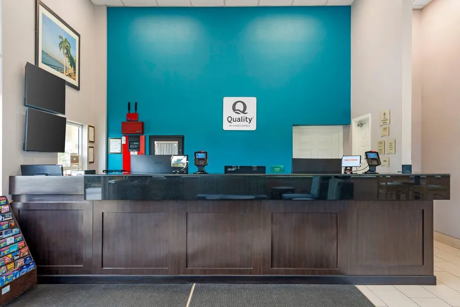 Quality Inn Bradenton North I-75 hotel detail image 2