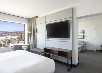 Hilton Quebec hotel thumbnail 6