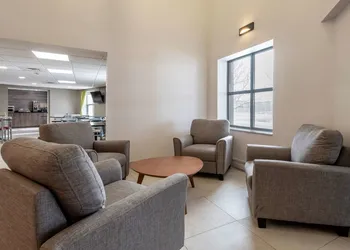 Quality Suites Quebec hotel thumbnail 2