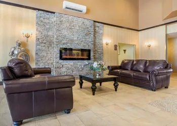 Comfort Inn & Suites Levis / Rive Sud Quebec city hotel thumbnail 3