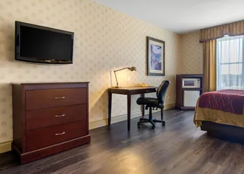 Comfort Inn & Suites Levis / Rive Sud Quebec city hotel thumbnail 5