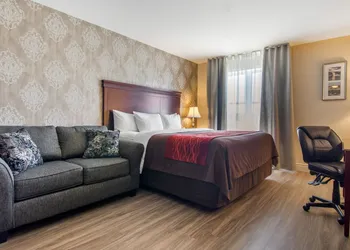 Comfort Inn & Suites Levis / Rive Sud Quebec city hotel thumbnail 6
