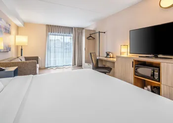 Comfort Inn Ancienne-Lorette - Quebec Airport hotel thumbnail 7