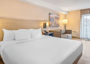 Comfort Inn Ancienne-Lorette - Quebec Airport hotel thumbnail 8