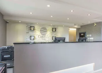 Comfort Inn Levis hotel thumbnail 2