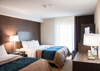 Comfort Inn Levis hotel thumbnail 7