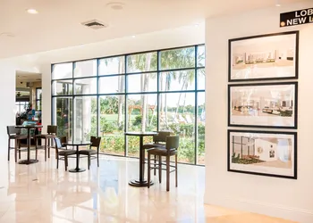 Hilton Palm Beach PBI hotel thumbnail 3