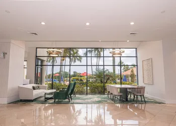 Hilton Palm Beach PBI hotel thumbnail 4