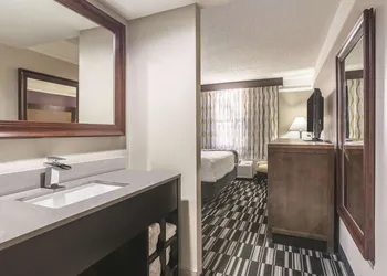 La Quinta Inn by Wyndham Jupiter hotel thumbnail 8