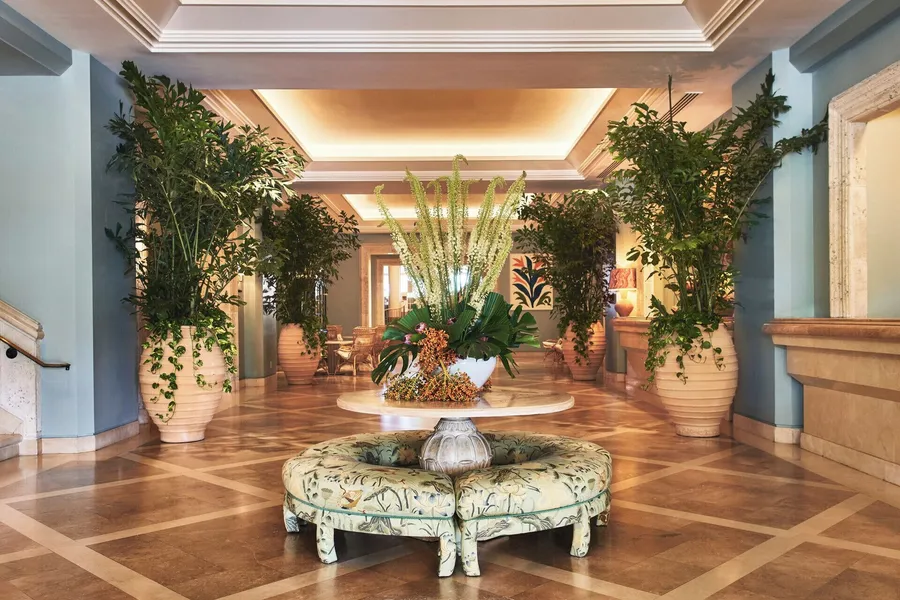 Four Seasons Resort Palm Beach hotel detail image 2