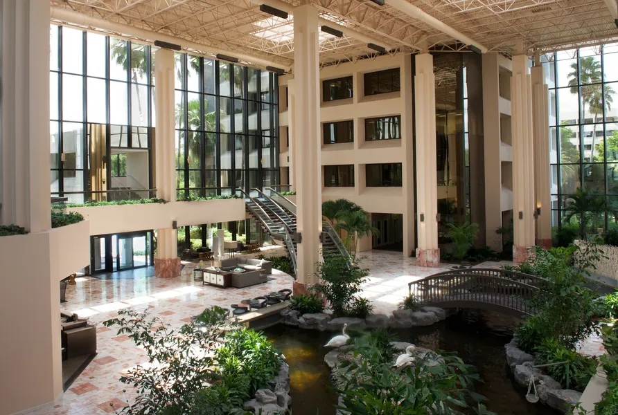 Embassy Suites by Hilton Palm Beach Gardens PGA Boulevard hotel detail image 2