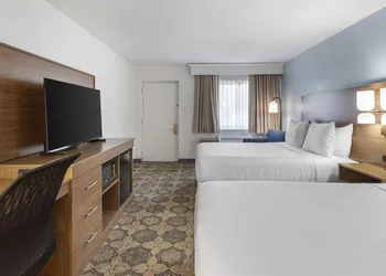 Best Western Palm Beach Lakes hotel thumbnail 8