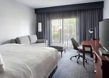 Courtyard by Marriott West Palm Beach hotel thumbnail 3