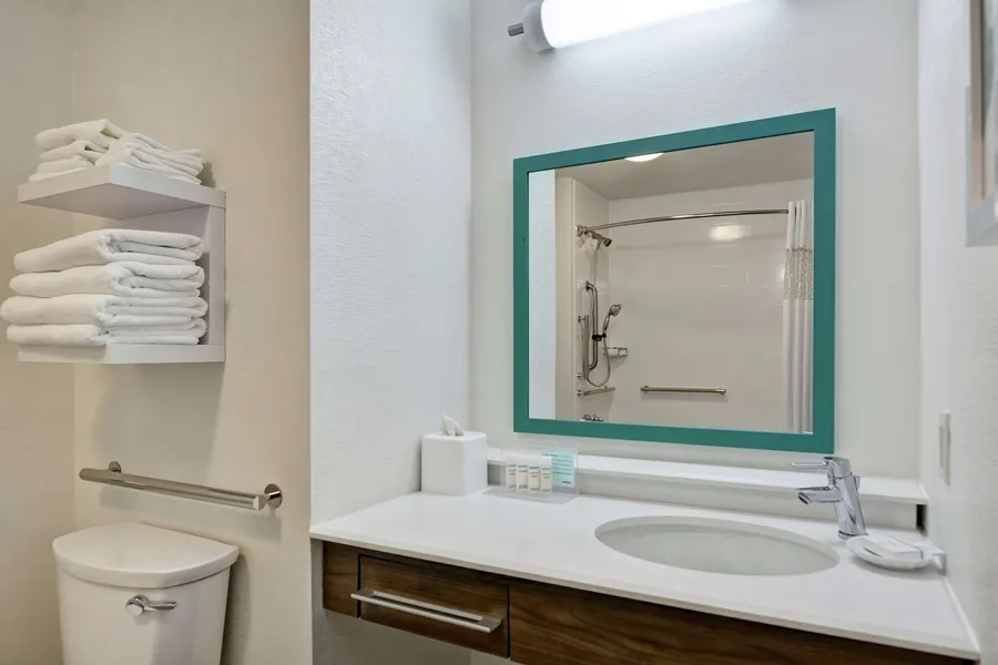 Hampton Inn & Suites Boynton Beach hotel detail image 6