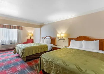 Quality Inn & Suites Oceanside near Camp Pendleton hotel thumbnail 7