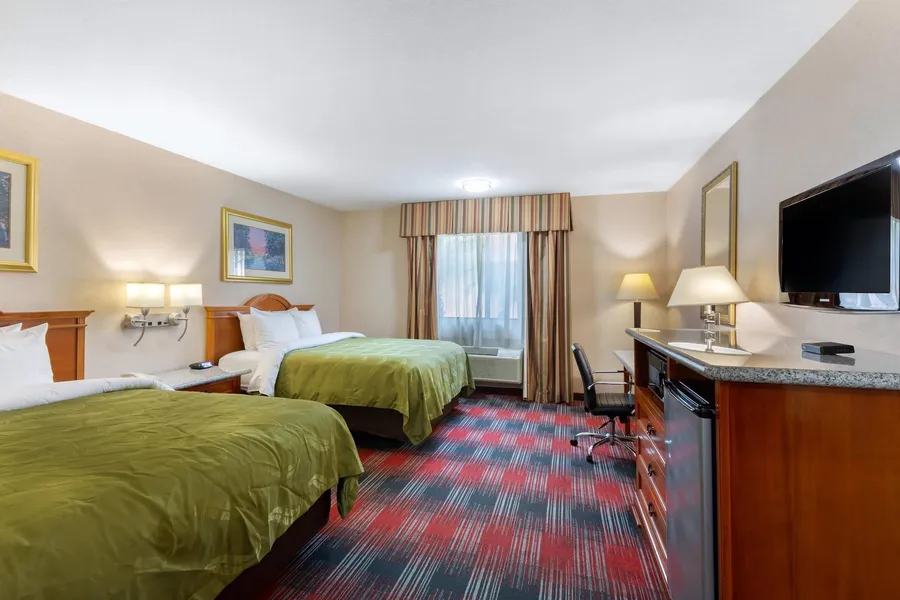 Quality Inn & Suites Oceanside near Camp Pendleton hotel detail image 6