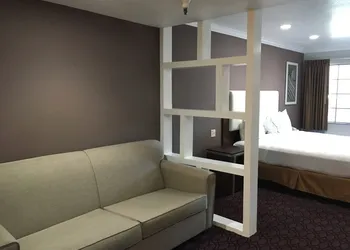 Hotel Pacific Manhattan Beach hotel thumbnail 6