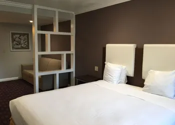 Hotel Pacific Manhattan Beach hotel thumbnail 7
