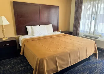 GuestPlace Inn & Suites hotel thumbnail 4