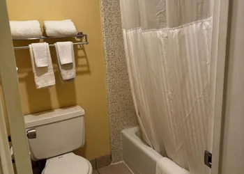 GuestPlace Inn & Suites hotel thumbnail 5