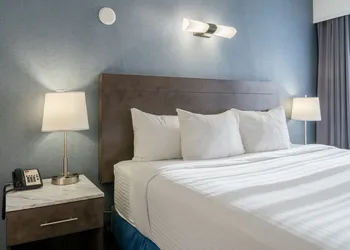 Red Carpet Inn hotel thumbnail 3