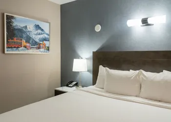 Red Carpet Inn hotel thumbnail 4