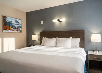 Red Carpet Inn hotel thumbnail 5