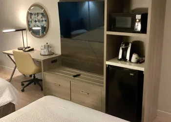 Holiday Inn Express Hotels & Suites Cocoa Beach by IHG hotel thumbnail 4