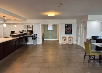 Wingate by Wyndham Galveston Beachfront at the Seawall hotel thumbnail 6